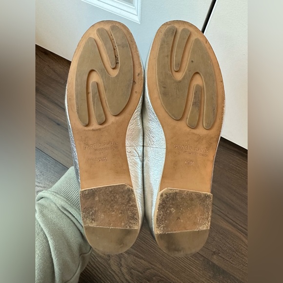 Gentle Souls by Kenneth Cole Eugene Flat Silver (Size 6.5) - Picture 9 of 10